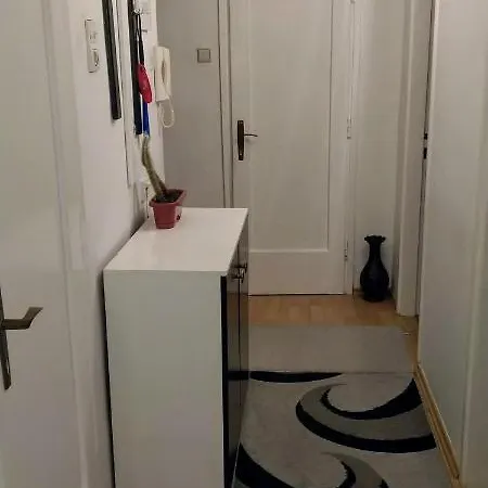 Apartman Tenis Apartment *